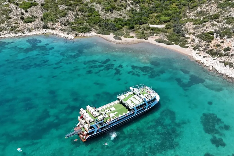 Çeşme Kalkışlı Yemekli Günbatımı Turu